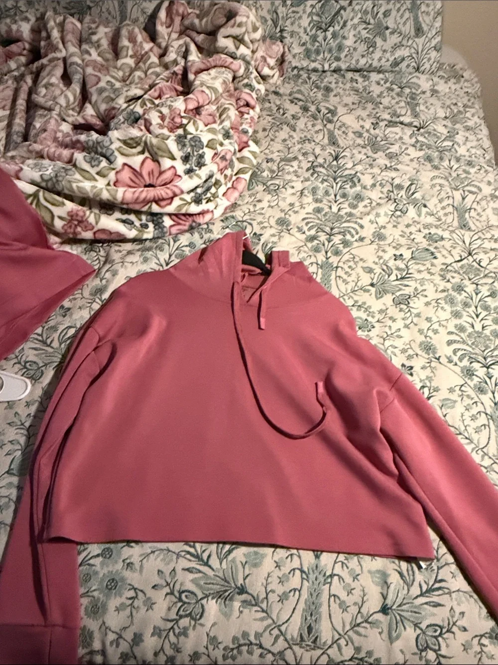 Jessica Simpson Dusty Rose Two-Piece Track Set - Crop Hoodie & Shorts - Picture 3 of 5